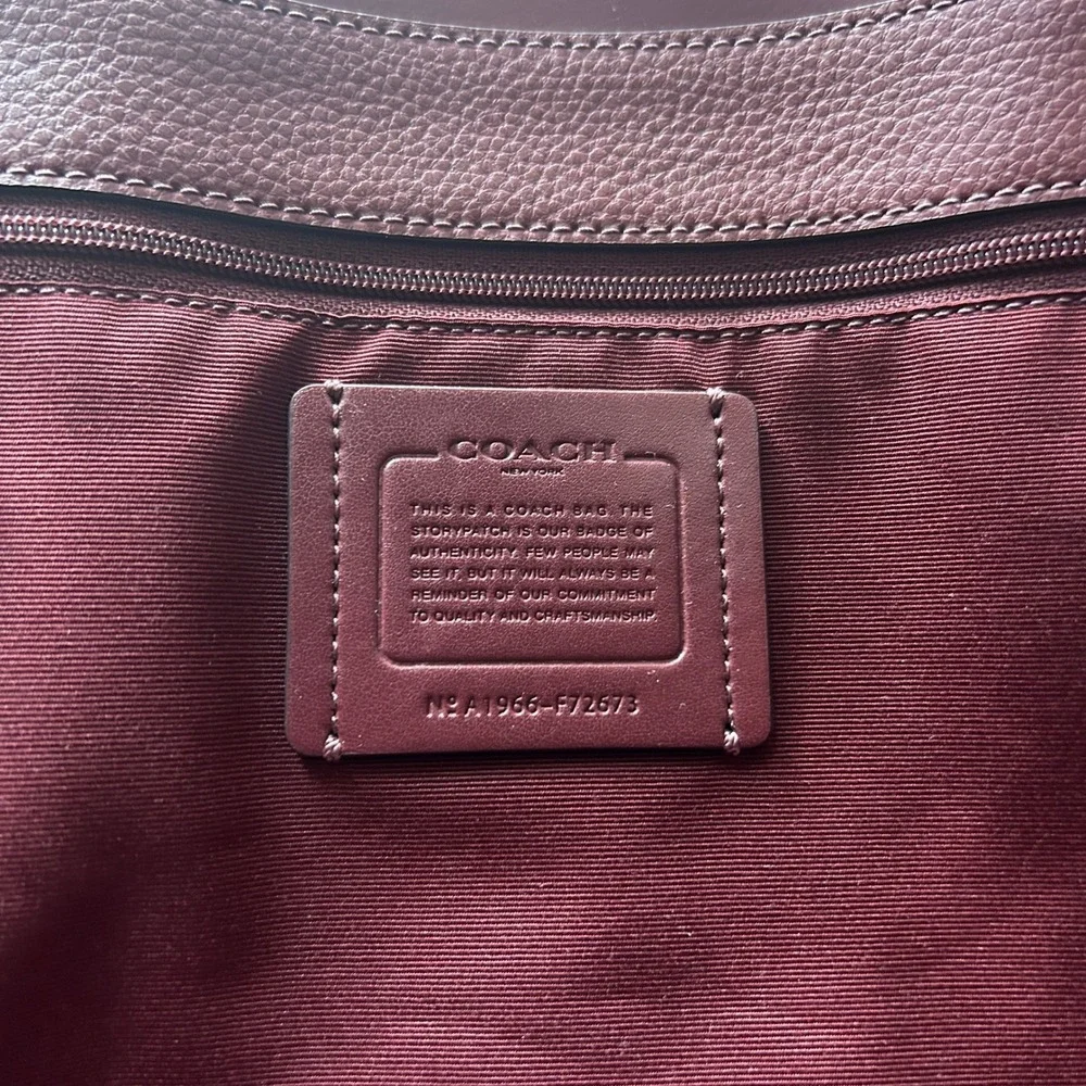 Coach Town Tote Light Saddle Pebbled Leather Shoulder Bag Good